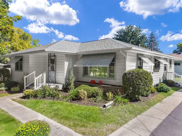 907 4th Street, Harvard, IL 60033