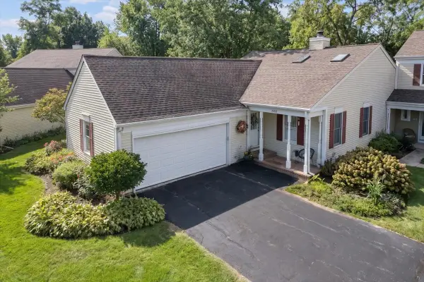 1069 Devonshire Avenue, Naperville, IL 60540