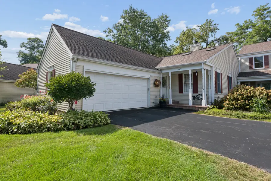 1069 Devonshire Avenue, Naperville, IL 60540 - #2