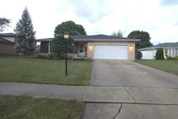 7202 Exner Road, Darien, IL 60561