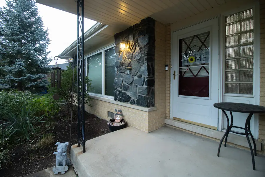 7202 Exner Road, Darien, IL 60561 - #2