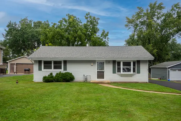 2312 Briar Lane, Lindenhurst, IL 60046