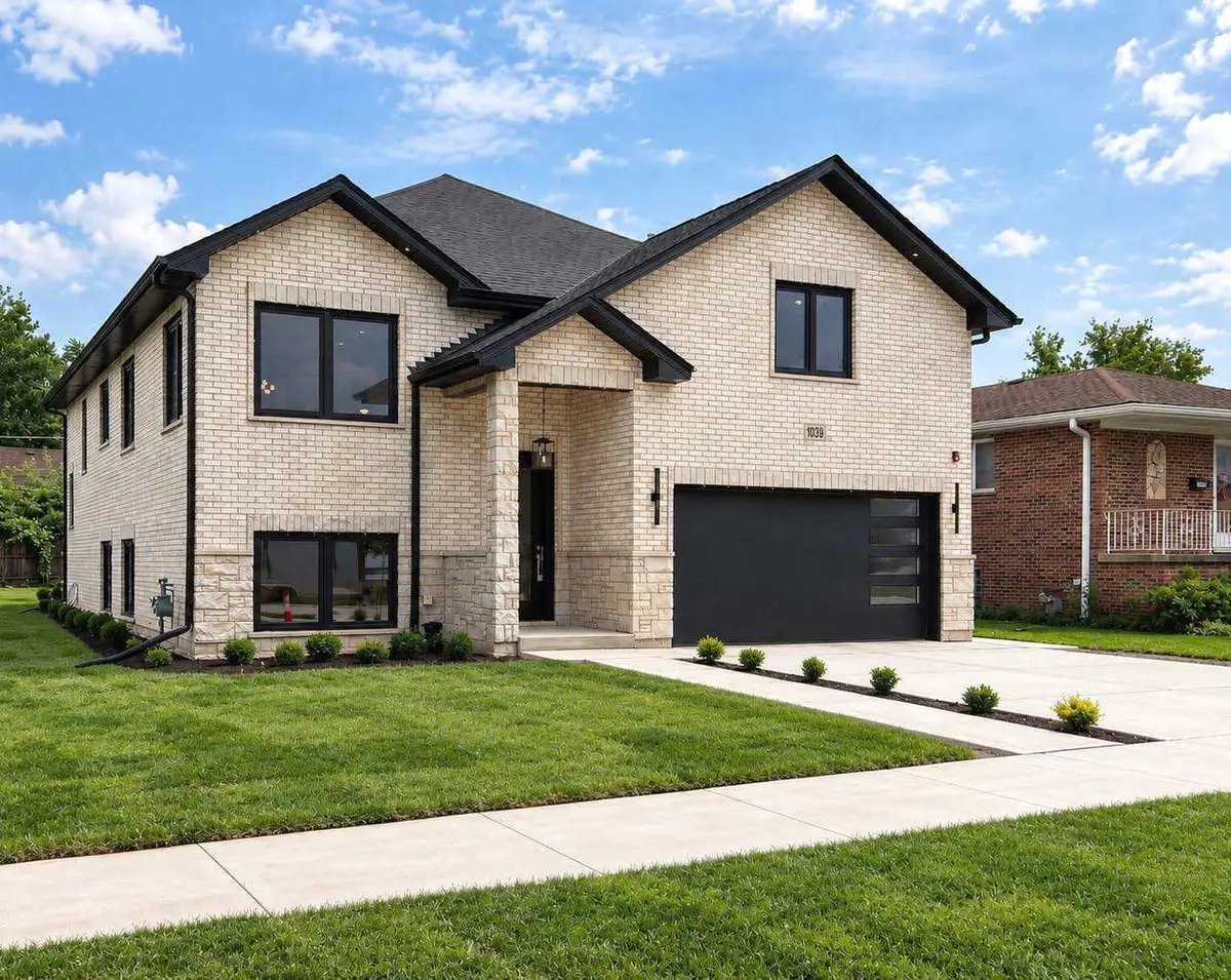 1039 North Avenue, Des Plaines, IL 60016 - #1