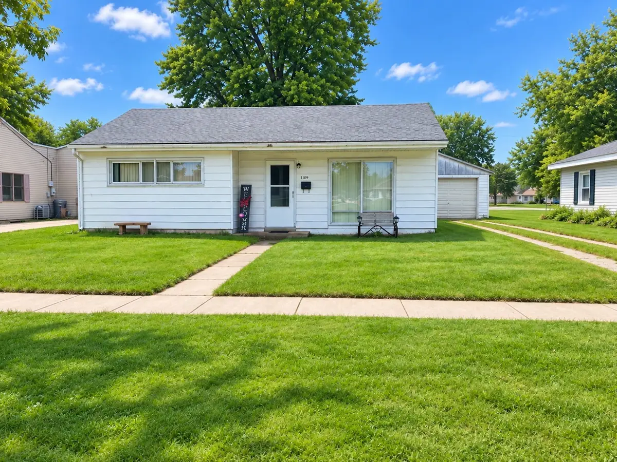 1109 Harvey Drive, Sterling, IL 61081 - #1