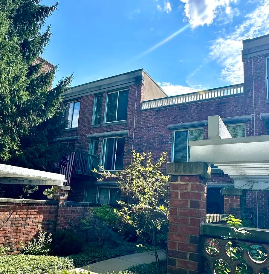 8050 Arbor Lane #303, Northfield, IL 60093 - #2
