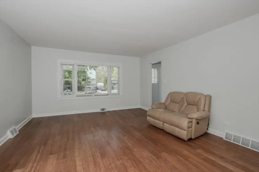4507 Dorset Avenue, Lisle, IL 60532 - #3
