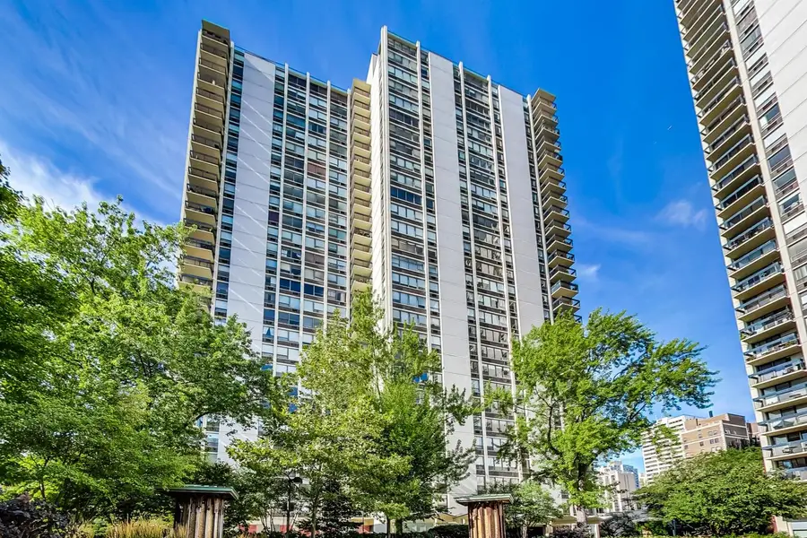 1360 N Sandburg Terrace #2701C, Chicago, IL 60610 - #2