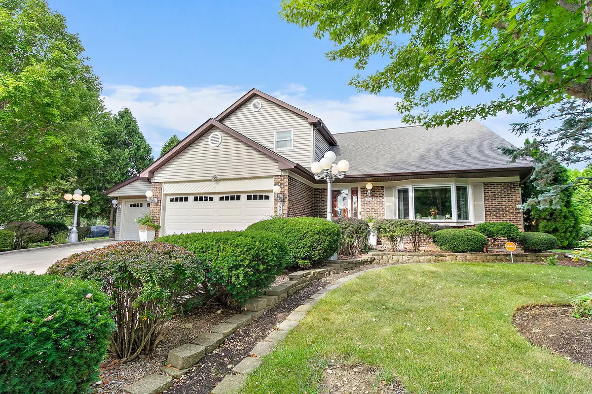 1021 Pheasant Trail, Carol Stream, IL 60188 - #1