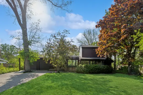 931 Fairview Road, Highland Park, IL 60035
