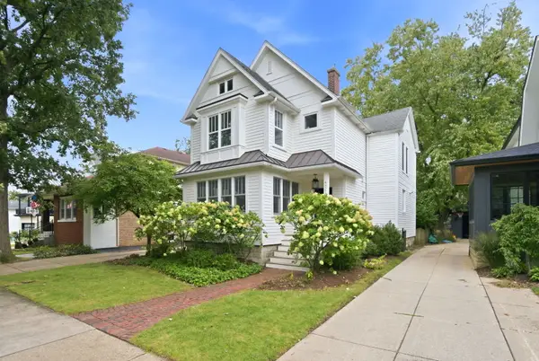 4712 Middaugh Avenue, Downers Grove, IL 60515