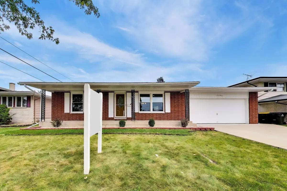 19246 Oakwood Avenue, Lansing, IL 60438 - #1