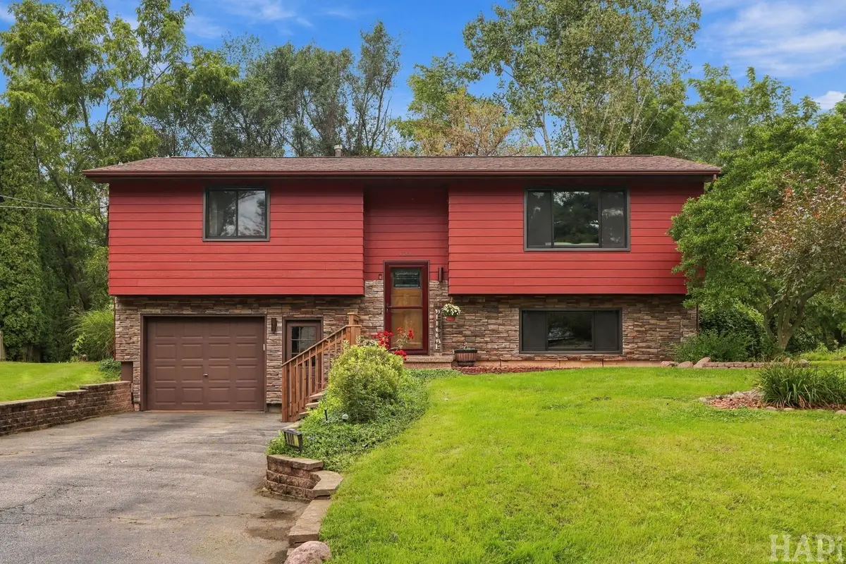 8006 Craig Drive, Wonder Lake, IL 60097 - #1