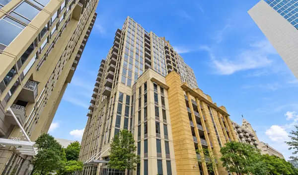 720 N Larrabee Street #1509, Chicago, IL 60654