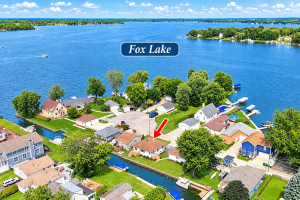 28 Lakeside Lane, Fox Lake, IL 60020