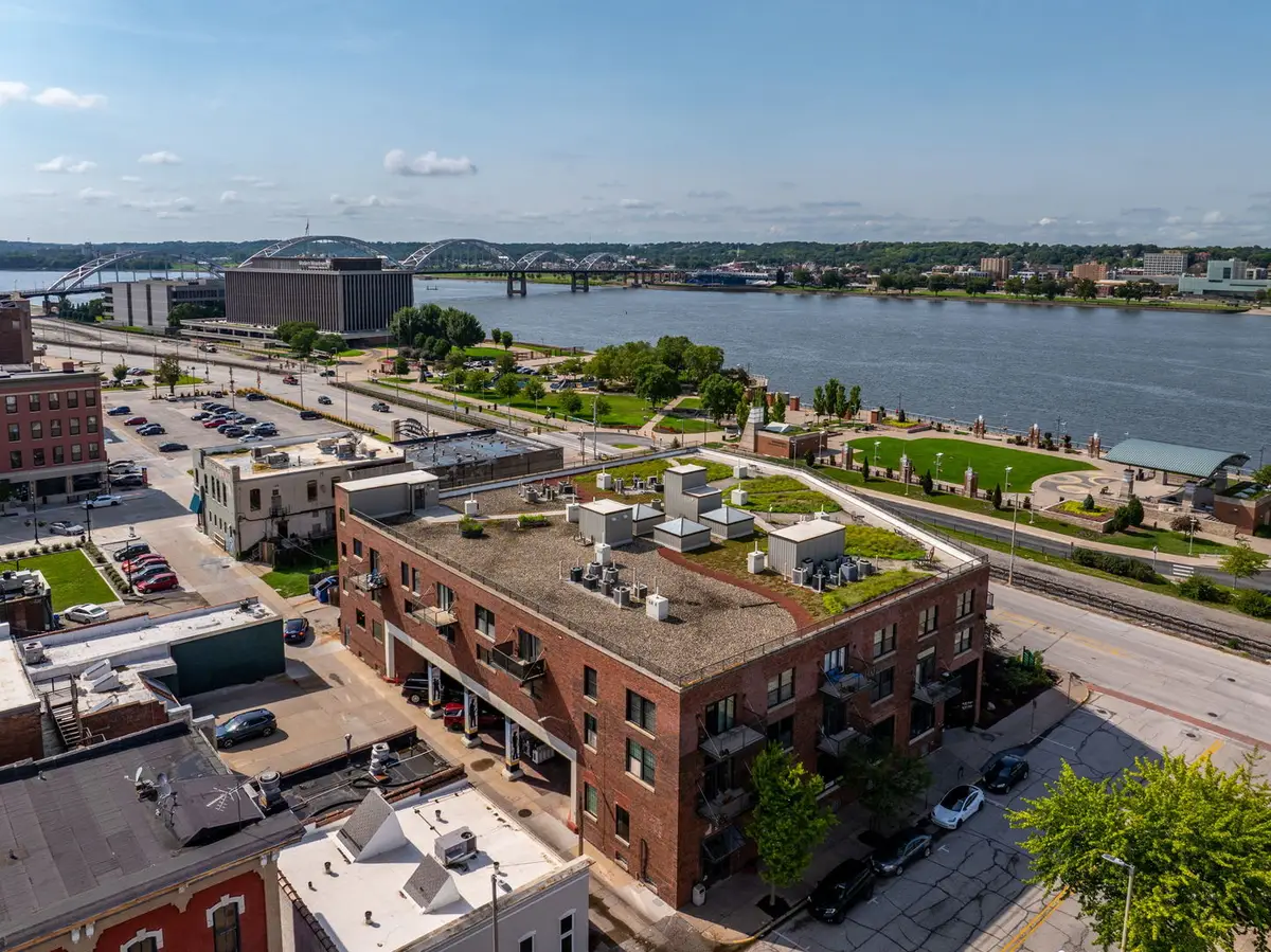 110 19th Street #302, Rock Island, IL 61201 - #1
