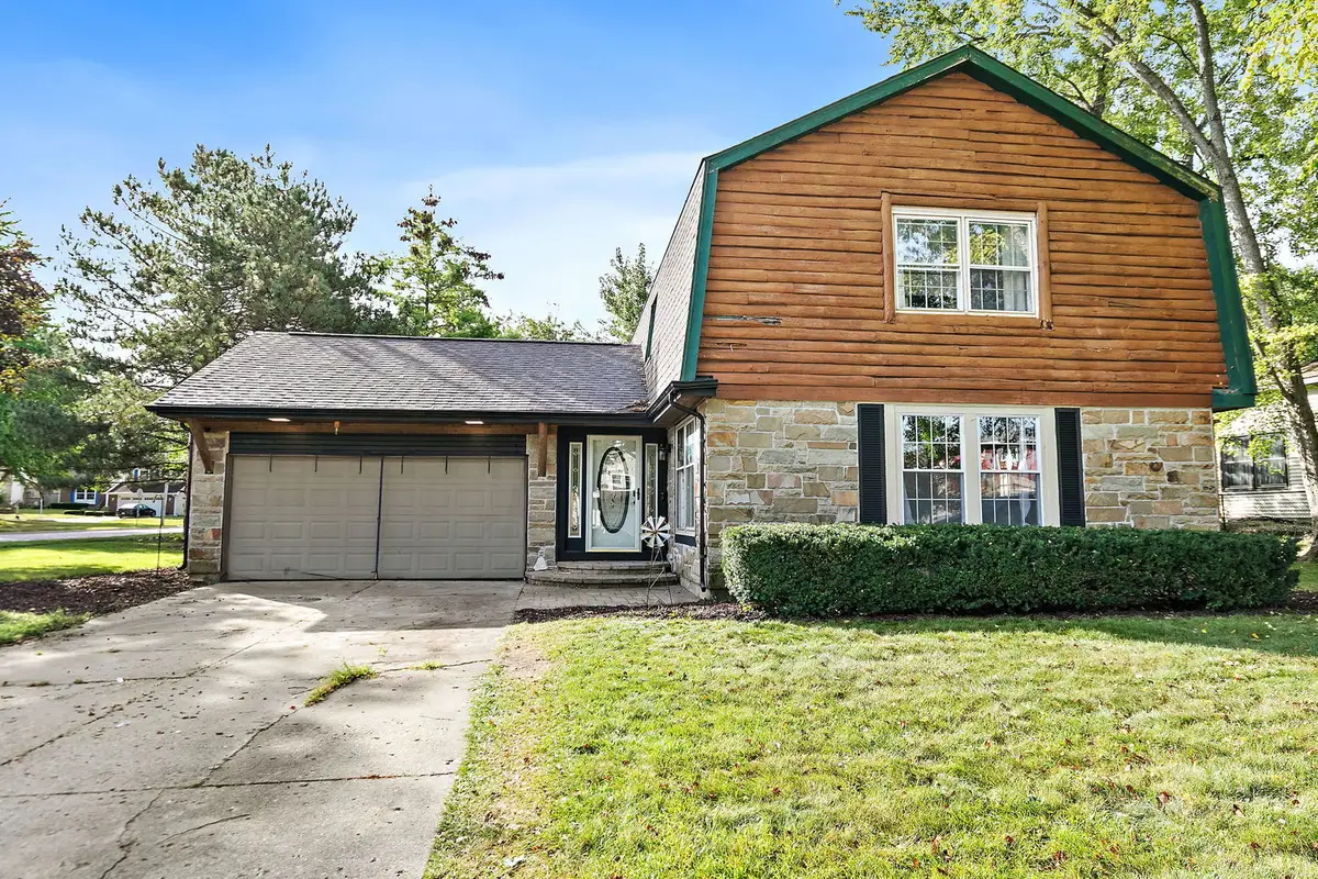 705 Chestnut Court, Algonquin, IL 60102 - #1