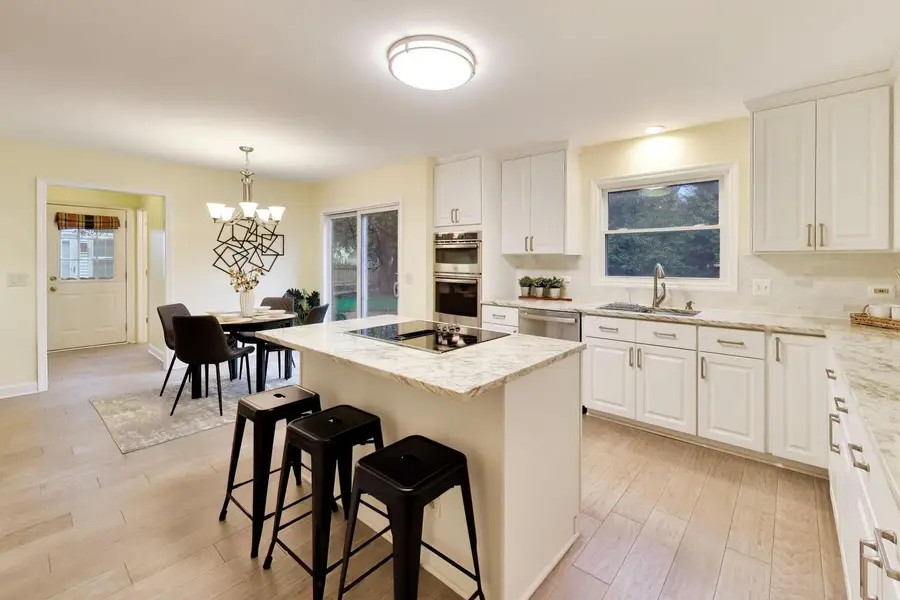 861 W Dorset Avenue, Palatine, IL 60067 - #2