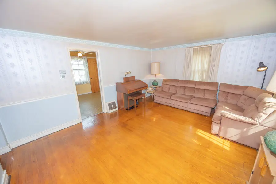 1613 Glenwood Avenue, Joliet, IL 60435 - #2