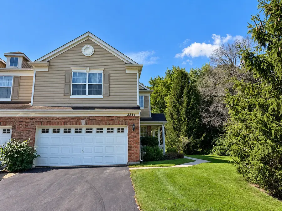 2534 Evergreen Circle, McHenry, IL 60050 - #2