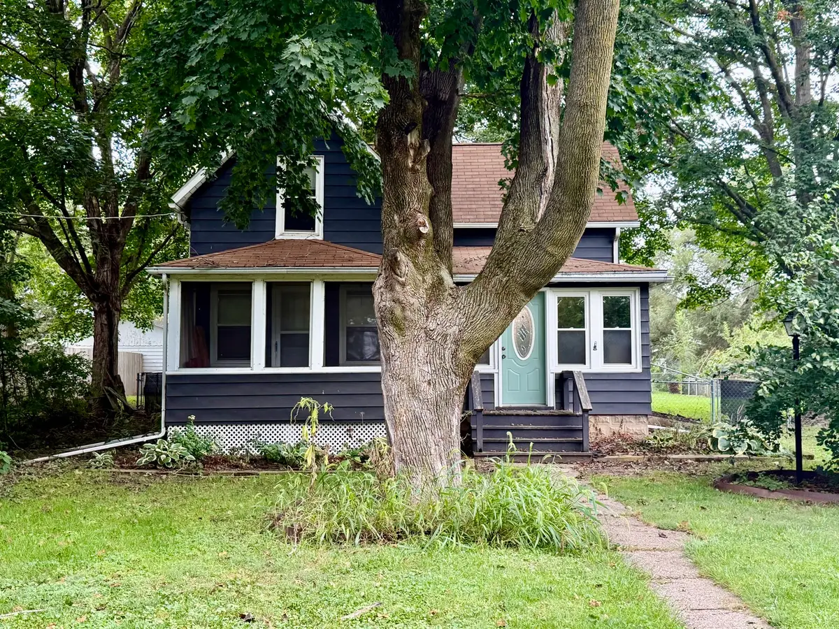 2211 Deets Road, Sterling, IL 61081 - #1