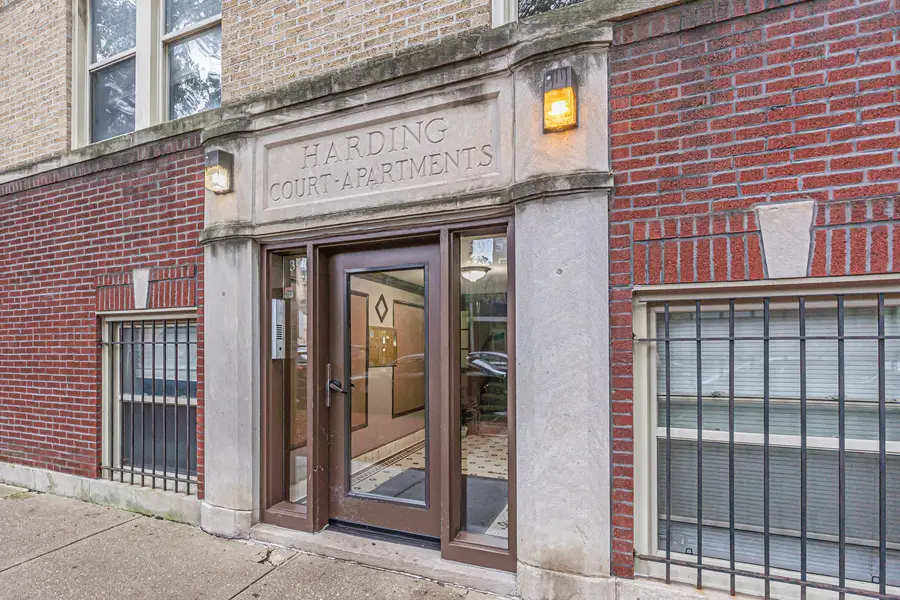 3923 W Ainslie Street #2, Chicago, IL 60625 - #2