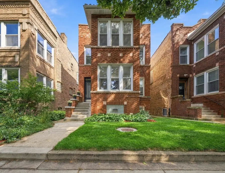 6449 N Lakewood Avenue, Chicago, IL 60626 - #2