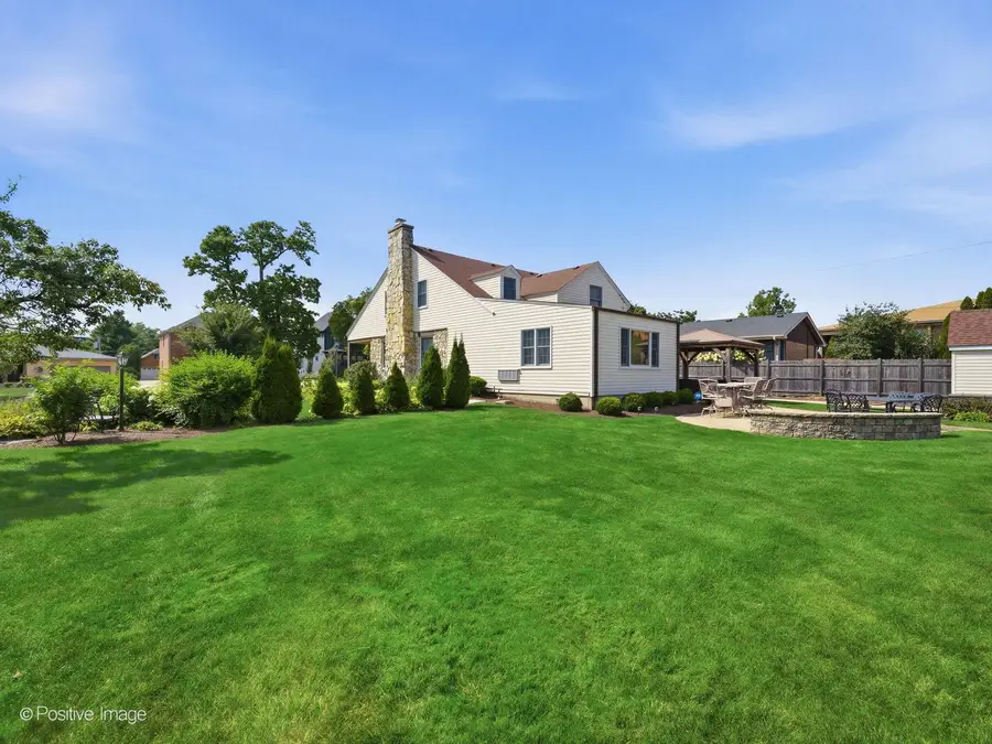 471 N Larch Avenue, Elmhurst, IL 60126 - #3