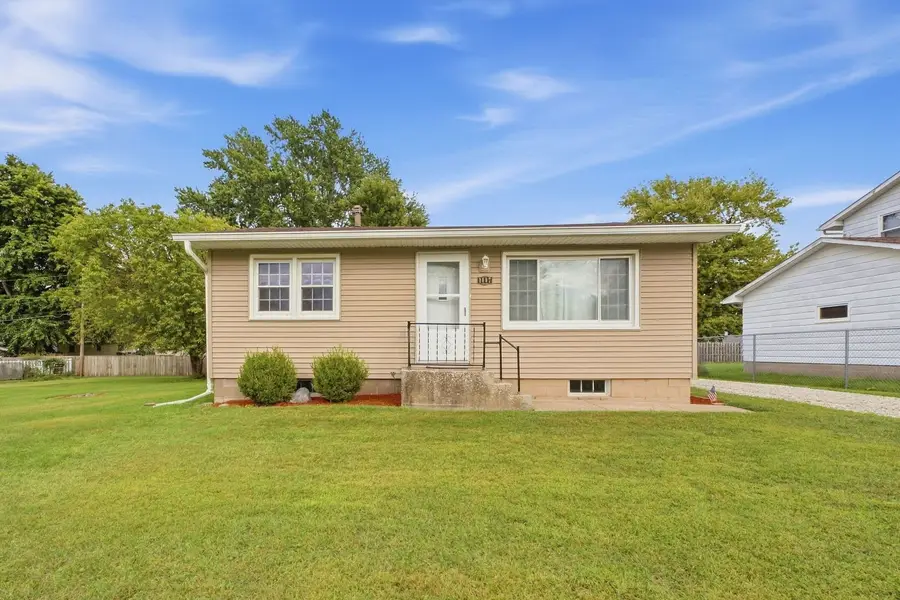 1117 12th Street, Silvis, IL 61282 - #2