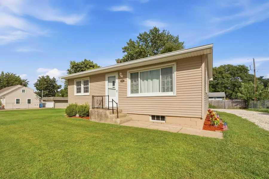 1117 12th Street, Silvis, IL 61282 - #3