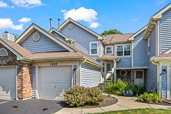 1327 Coldspring Road, Carol Stream, IL 60188