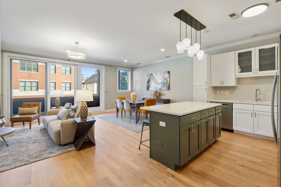 2463 W Foster Avenue #2, Chicago, IL 60625 - #2