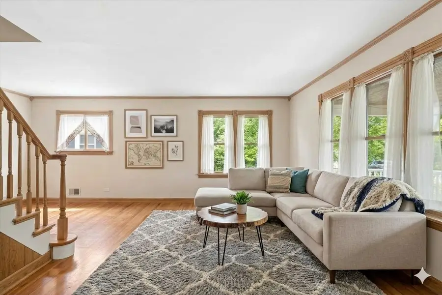 319 Leclaire Avenue, Wilmette, IL 60091 - #2