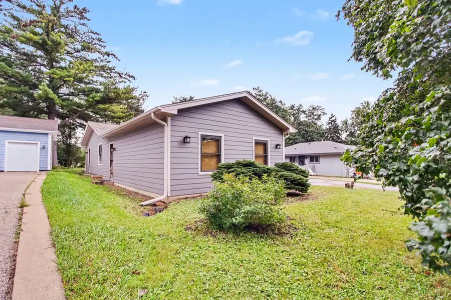 821 S Hough Street, Barrington, IL 60010 - #2