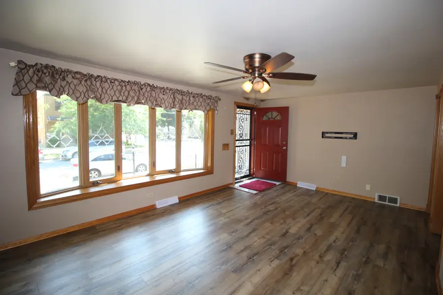10756 S Albany Avenue, Chicago, IL 60655 - #3