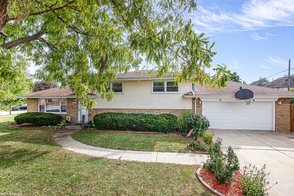 5443 W 83 Place, Burbank, IL 60459