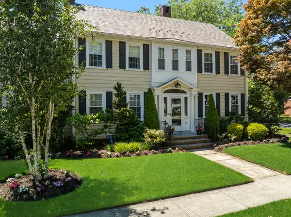 176 Cole Avenue, Providence,  02906
