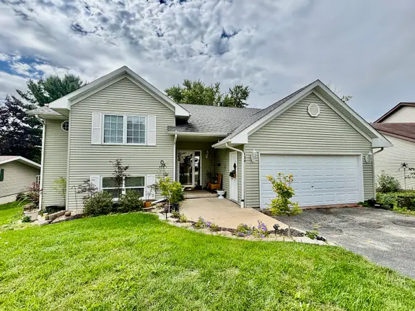 134 Valhalla Drive, Poplar Grove, IL 61065
