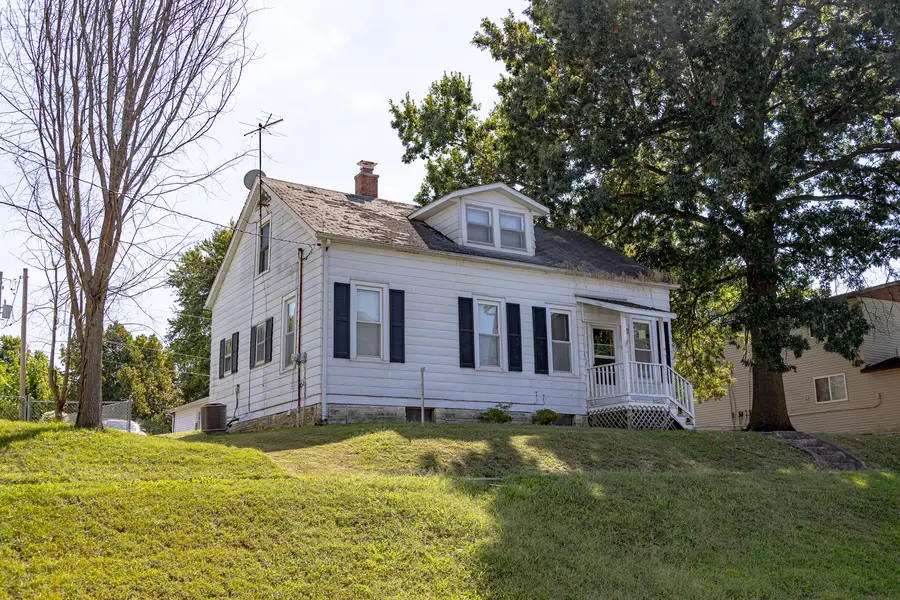 205 N Market Street, New Athens, IL 62264 - #3