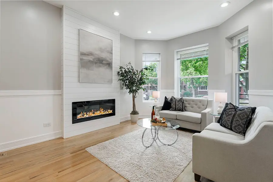 6943 S Calumet Avenue, Chicago, IL 60637 - #3