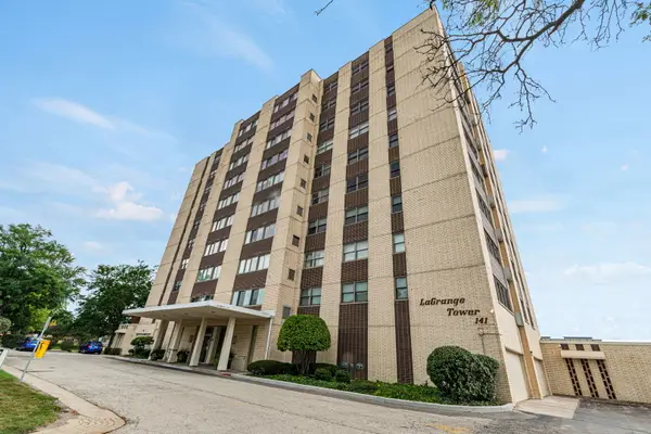141 N La Grange Road #302, La Grange, IL 60525