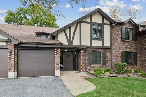 8220 Mulberry Court #7B, Palos Hills, IL 60465
