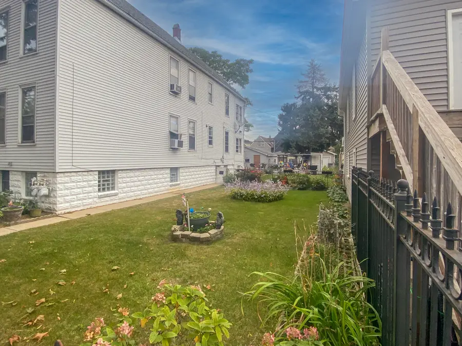 3819 N Kimball Avenue, Chicago, IL 60618 - #2