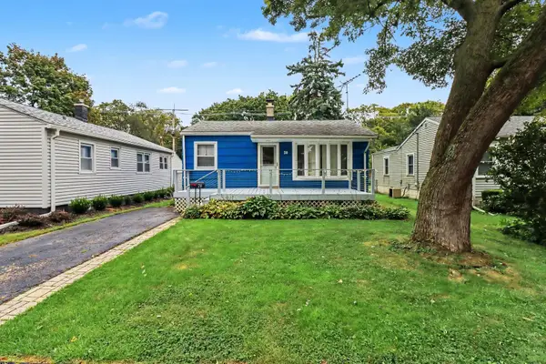 28 Kildare Avenue, Joliet, IL 60433