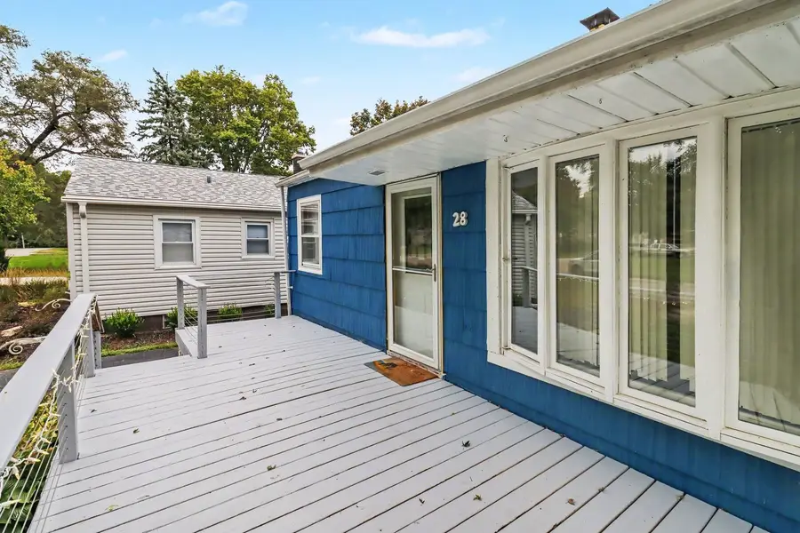 28 Kildare Avenue, Joliet, IL 60433 - #3