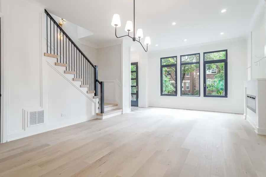 1716 W Berwyn Avenue, Chicago, IL 60640 - #2