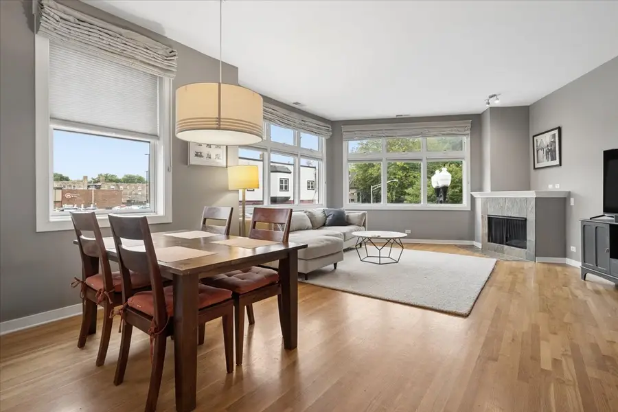 2116 W Cullom Avenue #201, Chicago, IL 60618 - #3