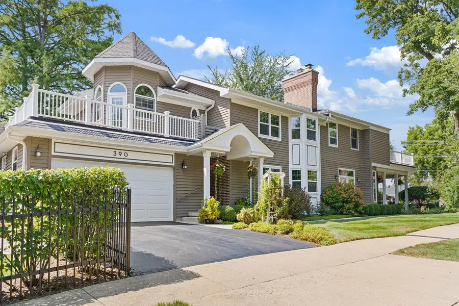 390 Grandview Avenue, Glen Ellyn, IL 60137 - #3