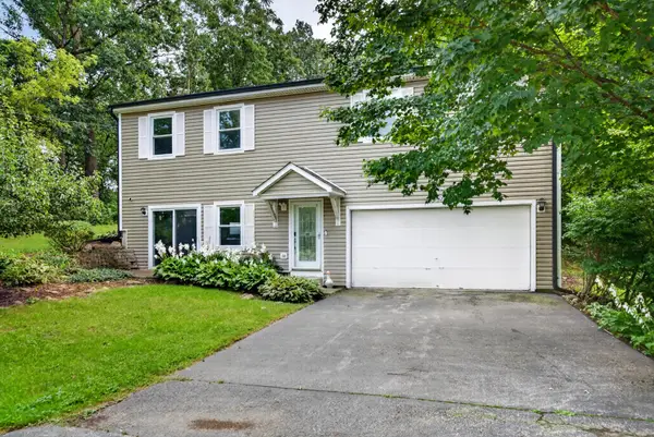 919 W Dale Avenue, Lakemoor, IL 60051