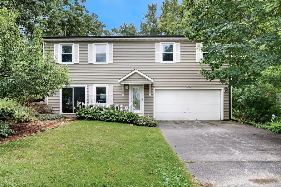 919 W Dale Avenue, Lakemoor, IL 60051 - #2