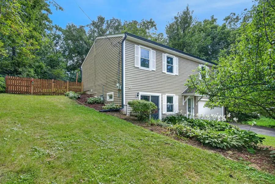 919 W Dale Avenue, Lakemoor, IL 60051 - #3